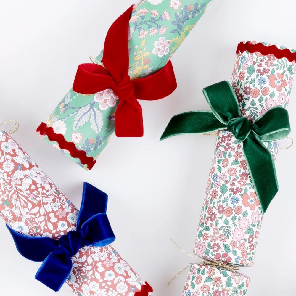 meri-meri-6-liberty-velvet-bow-crackers-p12748-60006_image