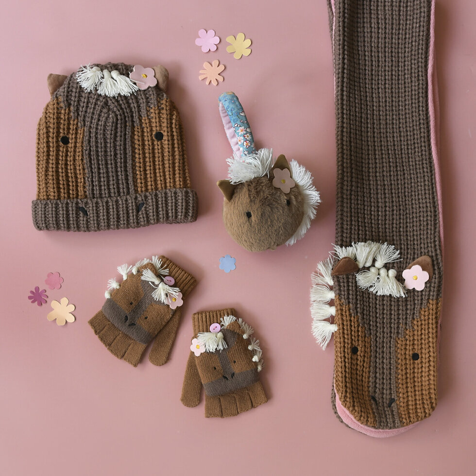 Horse_Knits_2-rk9qo2dw-5_large